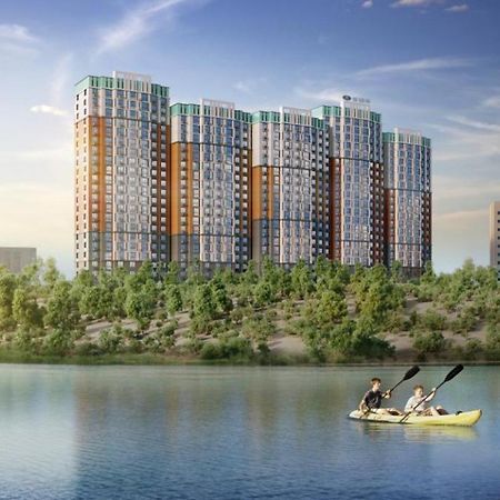 Апартаменты В Жк Laketown На Берегу Озера อัลมาตี ภายนอก รูปภาพ